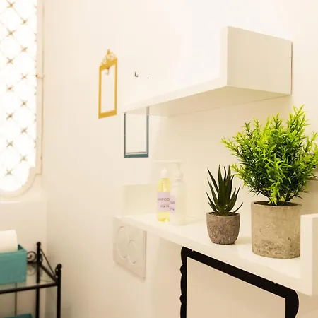 Design E Stile, Rifugio Alighieri A Centro Apartment *